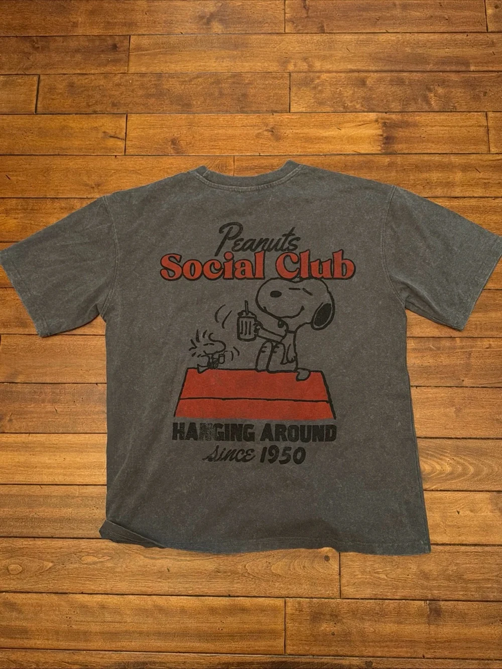 Peanuts Social Club Medium Size T Shirt Size Medium NWOT